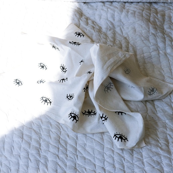 👁‍🗨 Eyes 👁‍🗨 Bandana - Picture 1 of 3